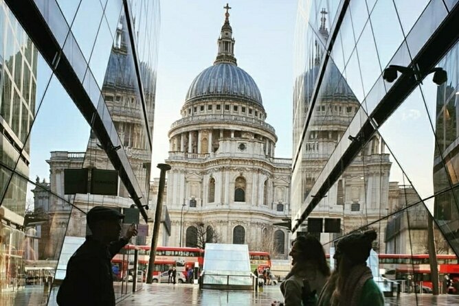 Private Black Cab Tour of London's Iconic Landmarks - Royal Palace to execution history: what your route is really saying