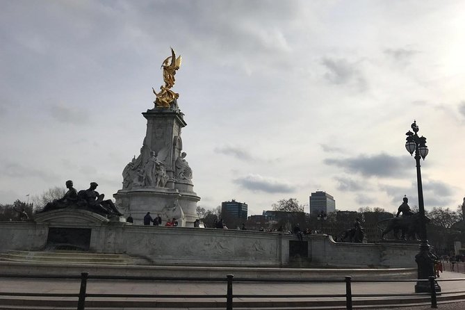 Private Chauffeur at your Disposal in London - How the 8 Hours Work (and How to Plan a Smart Route)