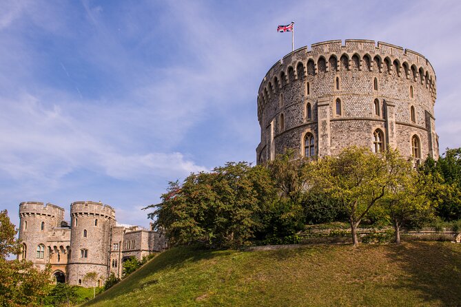 Private Chauffeured Tour to Windsor Castle from London - The One Real Caution: Entry Fees and Day-of Closure Risk