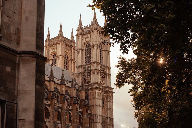 Private City Kickstart Tour: London - Art Stop First: Tate Modern and the Tate Britain Walk