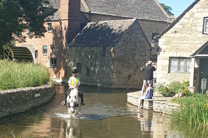 Private Cotswolds and Stratford upon Avon - The Cotswolds Stops: Burford to Stow-on-the-Wold in Order
