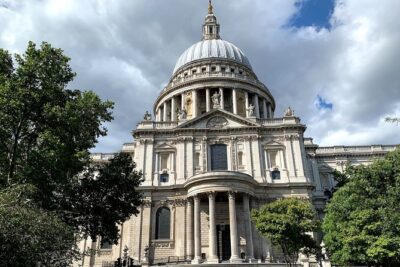 Private Custom Walking Tour: Half Day Sightseeing Tour of London - Price and value: what $426 really buys you