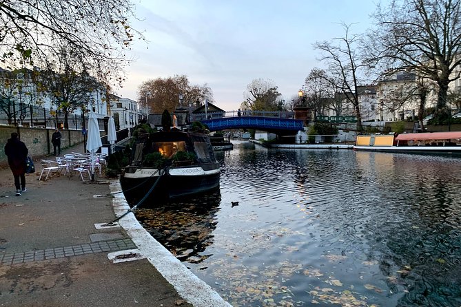 Private Custom Walking Tour: Half Day Sightseeing Tour of London - St. Paul’s and Trafalgar Square: big landmarks, better explanations