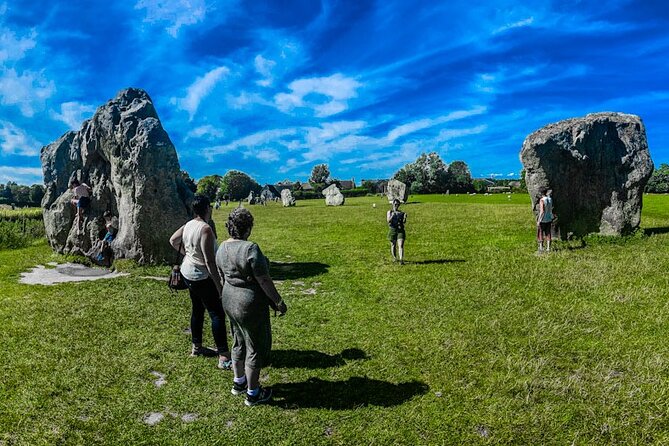 Private Day Tour to Bath, Avebury & The Cotswolds - Castle Combe: an end-of-day reset in the Cotswolds