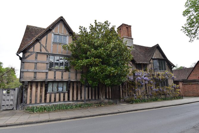 Private Day Tour to Stratford-Upon-Avon - All things Shakespeare - King’s New Schoolroom & Guildhall: Education as a Plot Device