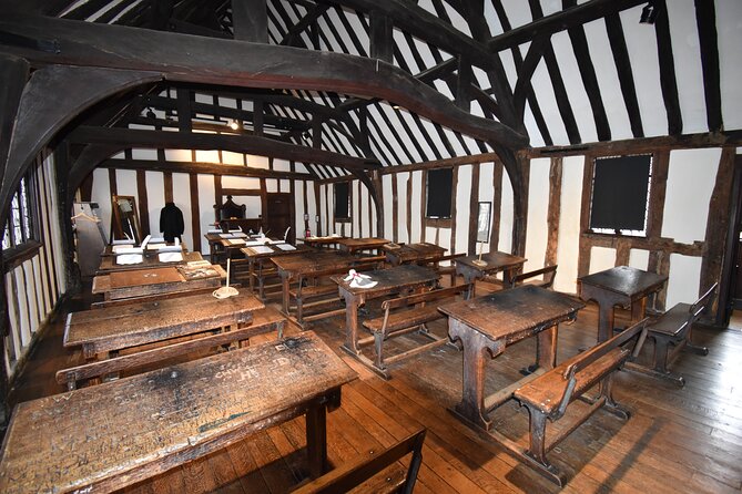 Private Day Tour to Stratford-Upon-Avon - All things Shakespeare - Hall’s Croft: Susanna and the Story Behind the Settings
