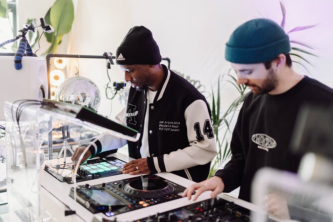 Private DJ Class - Who Should Book This DJ Class in London
