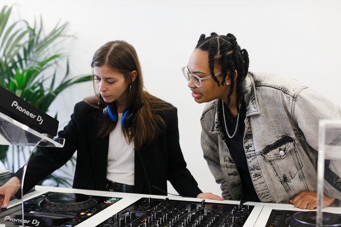 Private DJ Class - Using Pioneer DJ Decks: Why the Equipment Matters