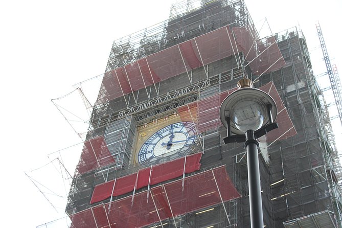 Private Doctor Who Walking Tour of London - Big Ben to the Judoon: Palace of Westminster and the Moon-hopping clue