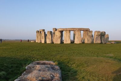 Private driver guided tour Stonehenge - Stonehenge in 2 Hours: Getting More Than Just Photos