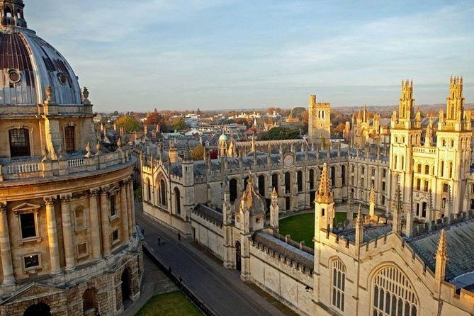 Private driver tours to Cotswolds, Blenheim Palace, or Oxford - A private 9-hour run through Oxford, Blenheim, and the Cotswolds