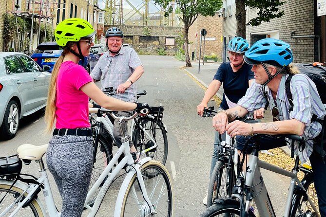 Private E-Bike Cycling Tour Destination London - The Royal Parks on off-road paths: where the riding feels like part of the sightseeing