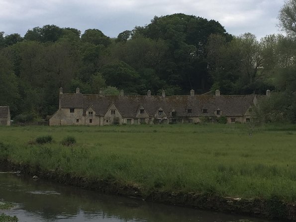Private Full Day Excursion to the Cotswolds in a London Black Cab - Lunch, entrances, and spending your attention wisely