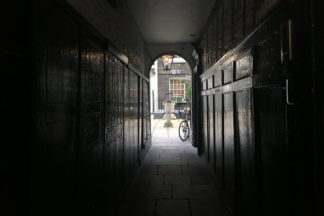 Private Guided and Chauffeured Tour of London - Westminster Abbey, Big Ben, and the Guard change viewpoint