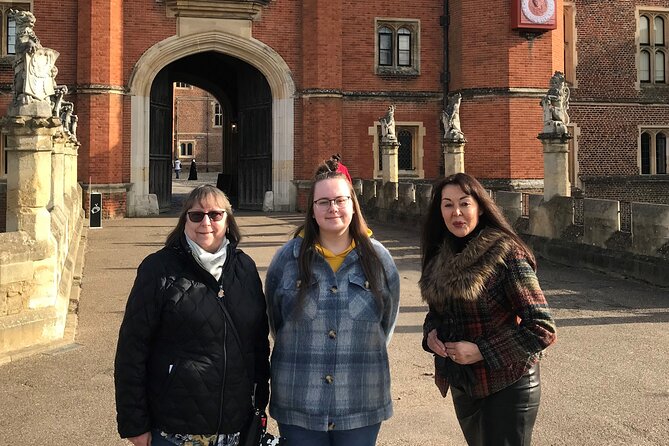Private Guided Tour of Hampton Court Palace - Gardens, outdoor maze energy, and kid-friendly pacing