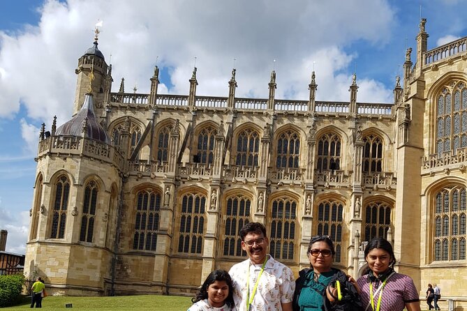 Private Guided Tour of Windsor Castle PLUS and History - Windsor town time: views, shops, and the Long Walk entrance
