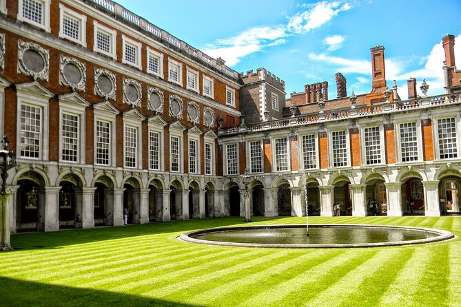 Private Half-Day Tour of Hampton Court - Private Mercedes pickup and a clean 9:00 am start
