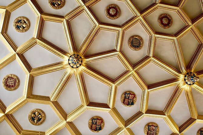 Private Half-Day Tour of Hampton Court - Grounds time and the easiest way to enjoy the setting