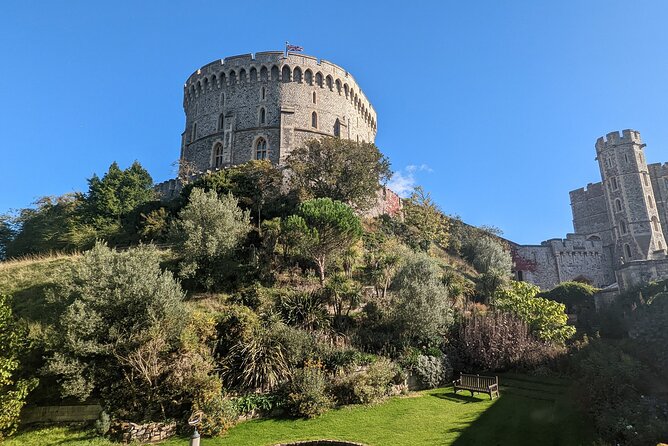 Private Half-Day Tour of Windsor Castle - Door-to-door Windsor: the Mercedes plan that saves your energy