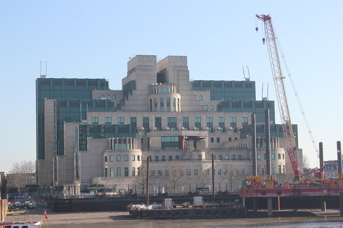 Private James Bond Fictional and Film Spy Tour of London - Why This Bond-Fueled Walk Works as a Real City Tour