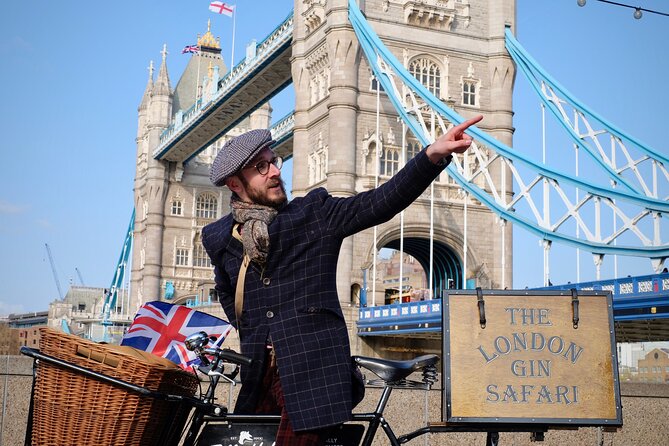 Private London Gin Safari: A Spirited, Juniper-Fuelled Jaunt - Where the energy comes from: markets, Thames views, and street art