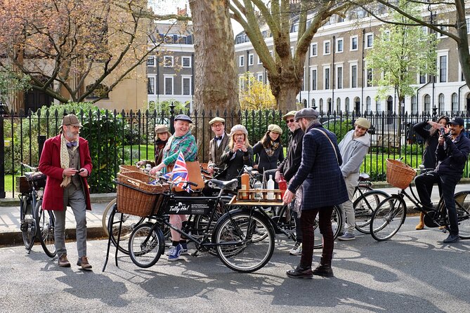 Private London Gin Safari: A Spirited, Juniper-Fuelled Jaunt - Guides make it: Shibby, Tristan, and Mick’s style