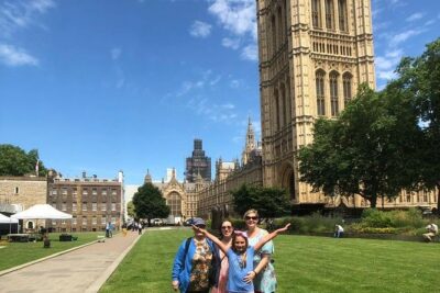 Private London Highlights Tour in a Black Cab: 2, 4, or 6 Hours - Getting picked up at Embankment and keeping the day simple