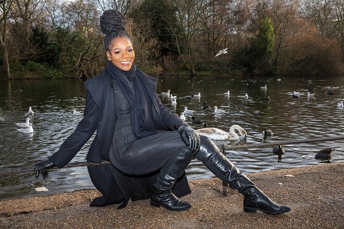 Private London Photo Shoot Tour with a Professional Photographer - The National Gallery stop: a polished backdrop for portraits that look like art