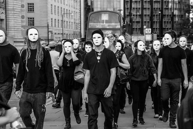 Private London Street Photography Workshop - A street photography workshop that teaches you to react, not just record