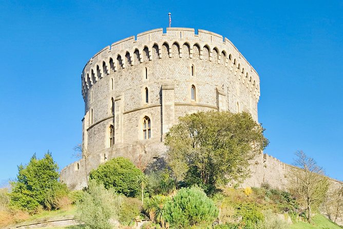 Private London Taxi Royal Windsor and Runnymede Tour - How the Taxi Tour Handles Flexibility (Including Extra Stops)