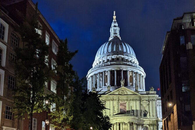 Private London Tour by Night including Pick up from Hotel - Big Ben to London Eye: Quick Photos, Big Impact