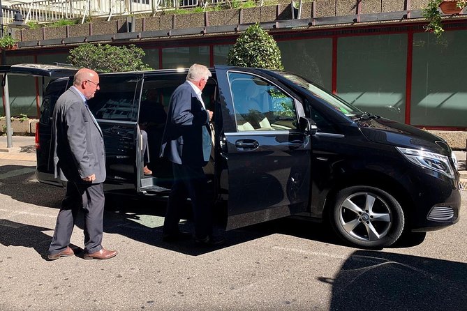 Private Luxury Van from Heathrow Airport LHR to Central London - Price and value: $122.24 per person, and when it really pays off