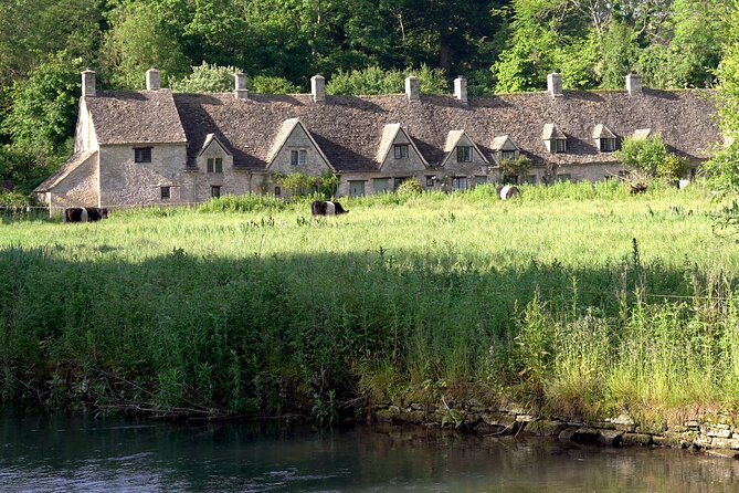 Private One Day Luxury Tour of The Cotswolds - What you get on board: comfort that helps on a long day