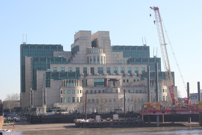 Private Spy Walking Tour of London - Waterloo Bridge: the Georgi Markov ricin story in plain sight