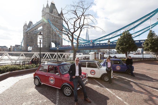 Private Tour of London's Landmarks in a Classic Car - Stop 5: Where the Monarch Resides