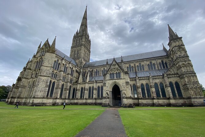 Private Tour of Stonehenge and Salisbury Cathedral - Guides, Communication, and What Makes the Day Feel Personal
