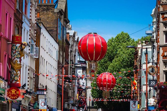 Private Tour: Photography Walking Tour from Trafalgar Square to Covent Garden - Covent Garden to the Apple Market: Shutter Speed and Focus Modes for Street Action