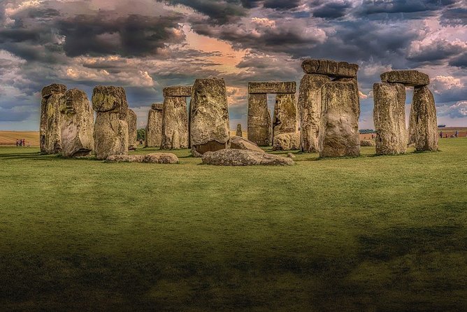 Private Tour to Stonehenge and Highclere Castle (Downton Abbey) - Who this tour suits best (and who should think twice)