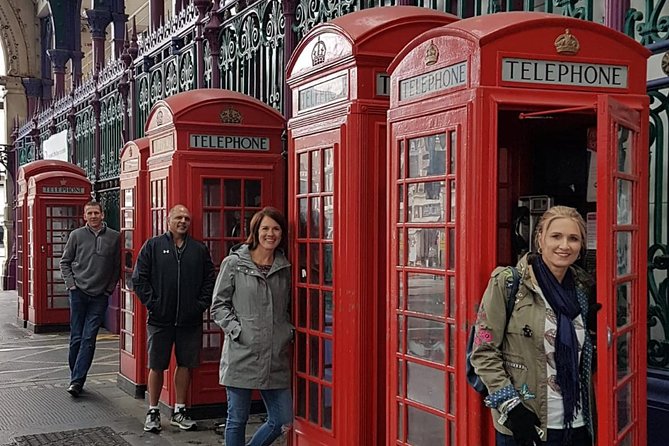 Private Tour: Traditional Black Cab Tour of London's Hidden Treasures - Trafalgar Square: The Photo Stop With Quirky Connections