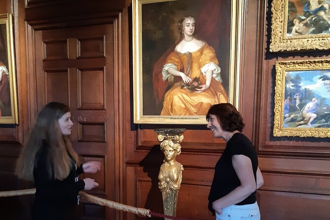 Private tour with an accredited expert guide Hampton Court Palace - Pricing and value: what you’re really paying for