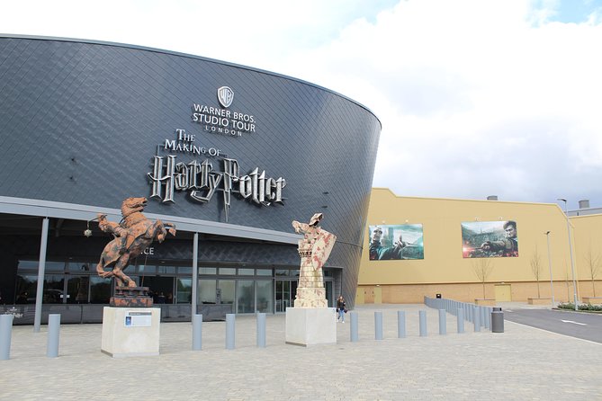 Private Transfer: Central London to Harry Potter Warner Bros Studio in Leavesden - Private Transfer Value: Door-to-Door Beats “We’ll Figure It Out”