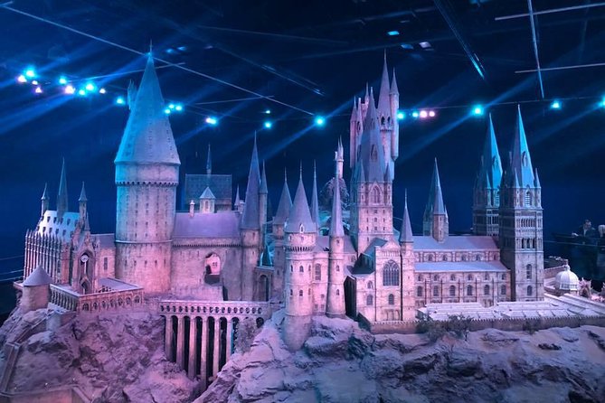 Private Transfers between London & Harry Potter Warner Studio - Price and value for up to 4 people