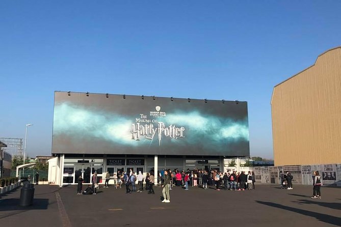 Private Transfers between London & Harry Potter Warner Studio - What’s included (and what’s not), so you do not get surprised