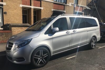 Private Transfers From London to Heathrow Airport - The ride itself: a Mercedes-Benz that keeps you in passenger mode
