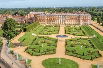 Private Vehicle To Hampton Court Palace From London With Admission Tickets - Hampton Court Palace Highlights: State Apartments, Tudor Kitchens, Great Hall