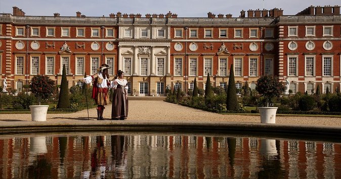 Private Vehicle To Hampton Court Palace From London With Admission Tickets - Who This Private Hampton Court Trip Suits Best