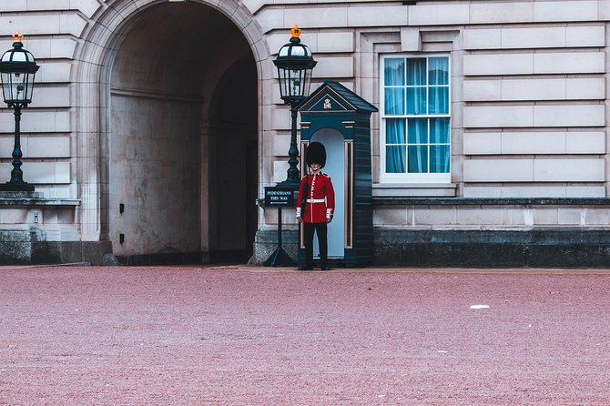 Private Walking tour London, Buckingham Palace to Big Ben and much more - St James’s Palace, Royal Warrant shopping streets, and quick palace context