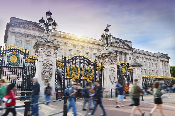 Private Walking tour London, Buckingham Palace to Big Ben and much more - Parliament Square and the Big Ben reveal