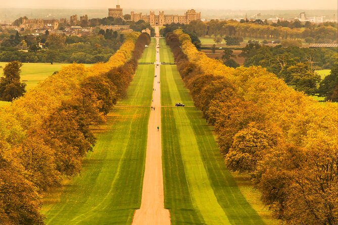 Private Windsor Castle Tour - Hotel pickup, Wi‑Fi on board, and a smooth start at 8:30