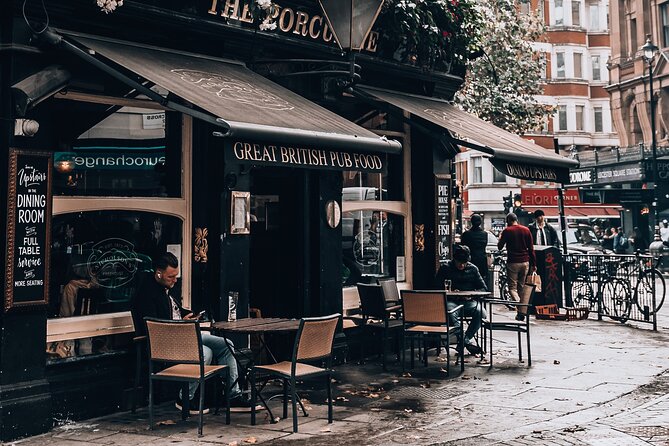 Pub & History Tour London (History & Beers) - City of London finish: a second London feel, one more drink